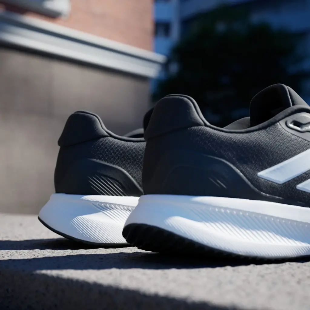 Runfalcon_5_Wide_Running_Shoes_Black_IE0552_HM10.webp