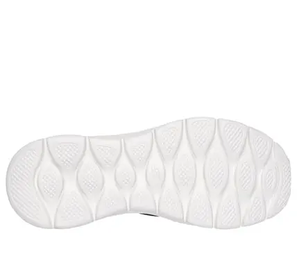 124833_BKW_OUTSOLE.webp
